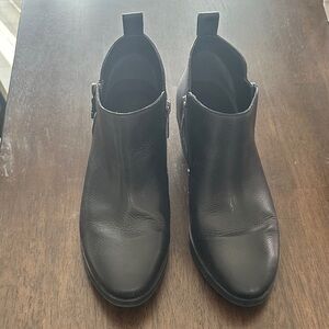 Vionic Cecily Ankle Black Leather Waterproof Boot Size 9 Wide
